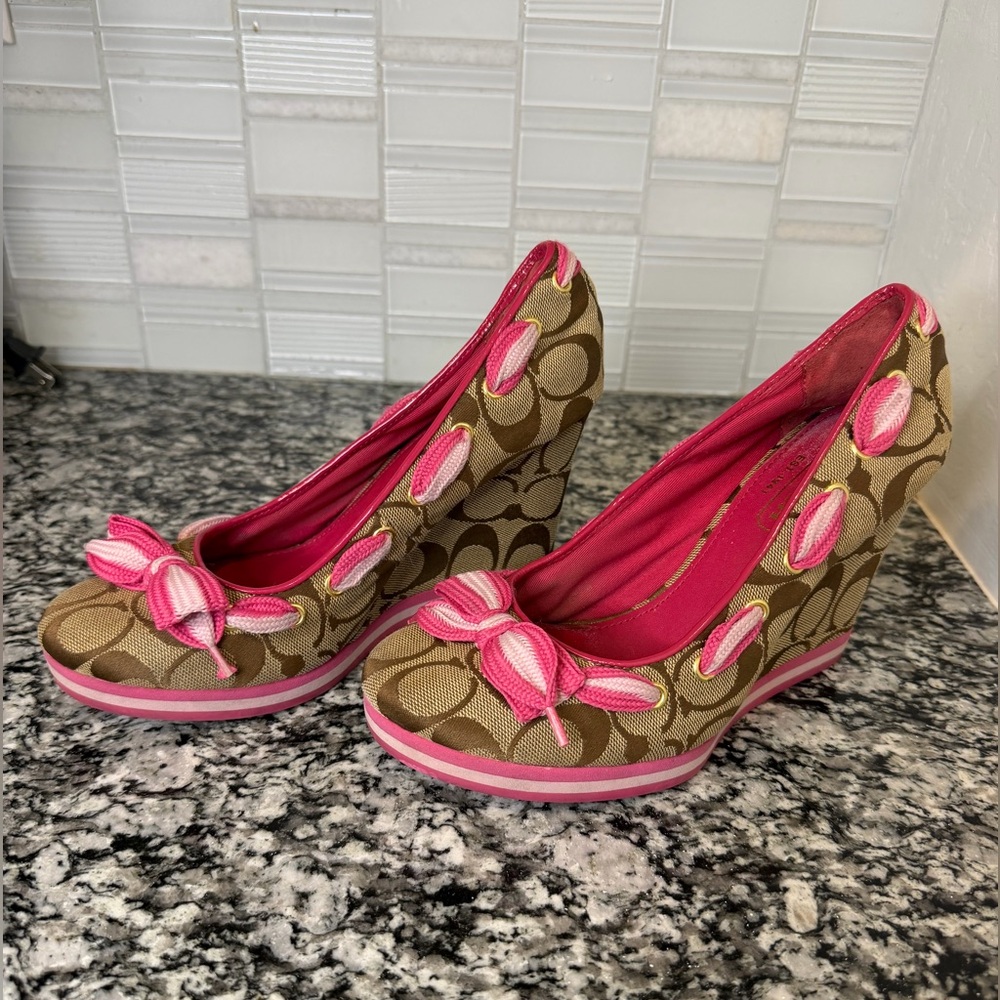 Coach Tena Wedge Heels - Picture 4 of 10